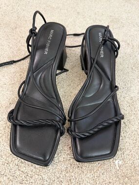 Marc fisher black strappy sandals with block heel